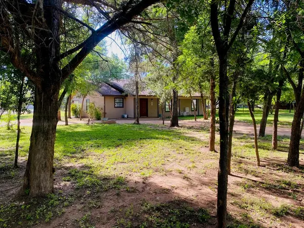 185 East Street, Buffalo Gap, TX 79508