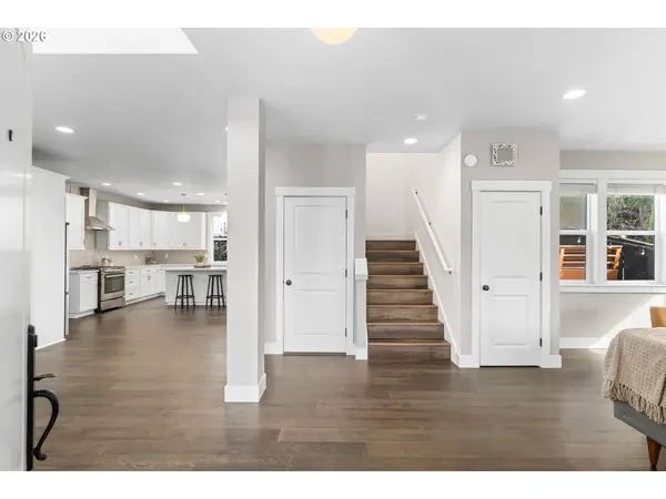 11530 SW 61ST AVE, Portland, OR 97219