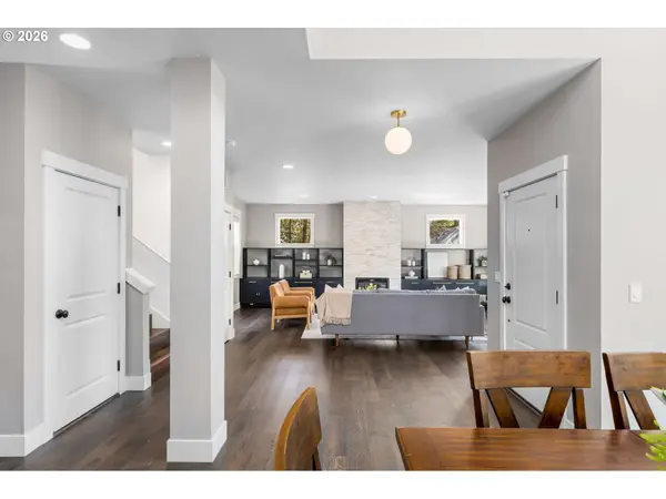 11530 SW 61ST AVE, Portland, OR 97219