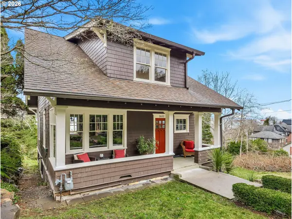 Astoria, OR 97103,2652 GRAND AVE