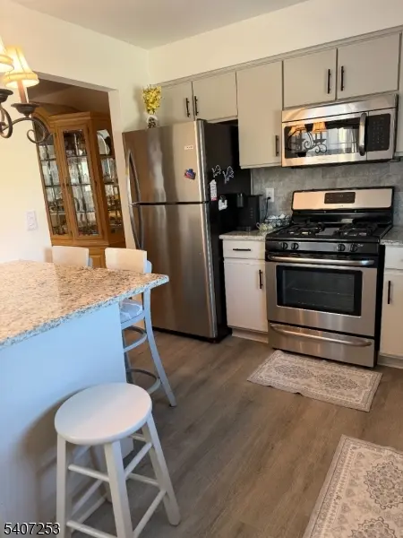 15 Rhea Run #15, Hampton Twp., NJ 07860