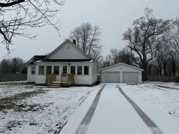 208 S Park ST,  Ashley,  MI 48806