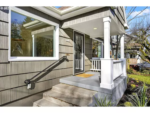 Portland, OR 97213,4313 NE HAZELFERN PL