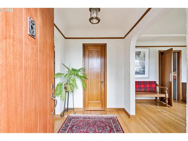 606 SW EVANS ST, Portland, OR 97219