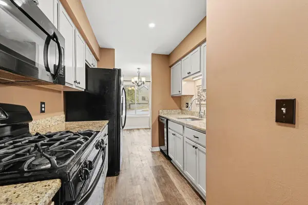 502 Stoneywood DR, Brighton City, MI 48116