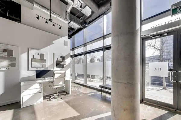 98 Sudbury ST, Toronto C01, ON M6J 0B7