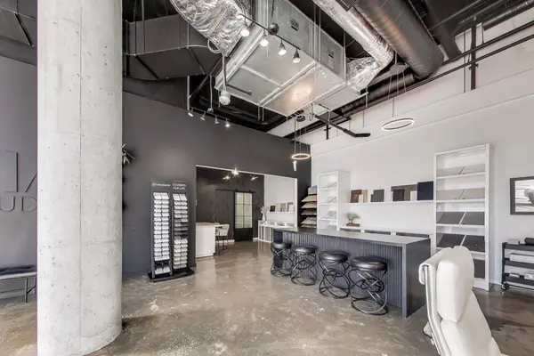 98 Sudbury ST, Toronto C01, ON M6J 0B7