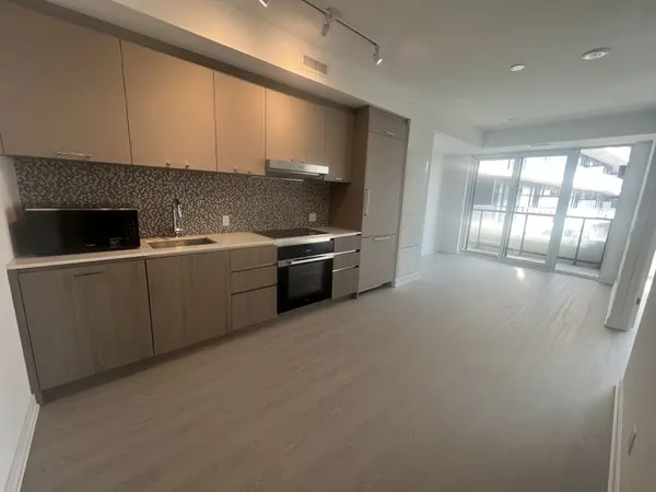 8188 Yonge ST #302, Vaughan, ON L4J 1W5