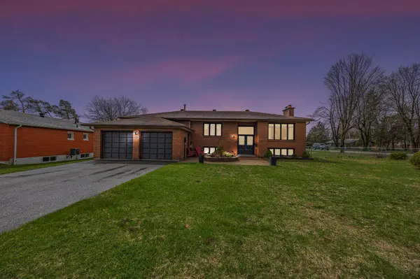 40 Idlewood DR, Springwater, ON L9X 0P5