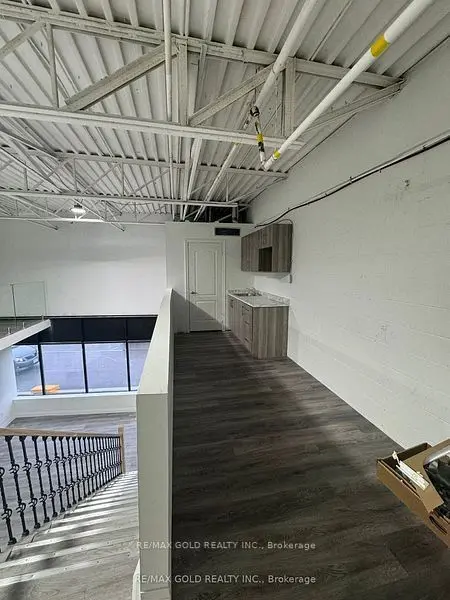 2074 Steeles AVE E #11, Brampton, ON L6T 5A5