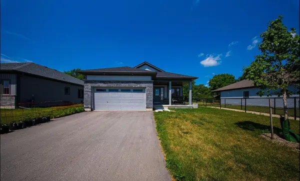 142 Ellen ST, North Perth, ON N0G 1B0