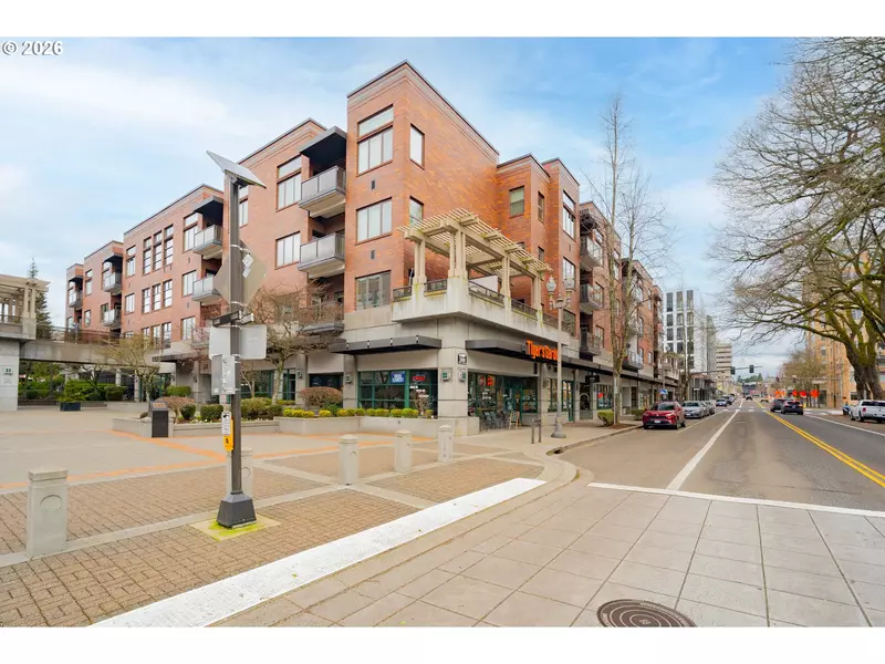 300 W 8TH ST #306E, Vancouver, WA 98660