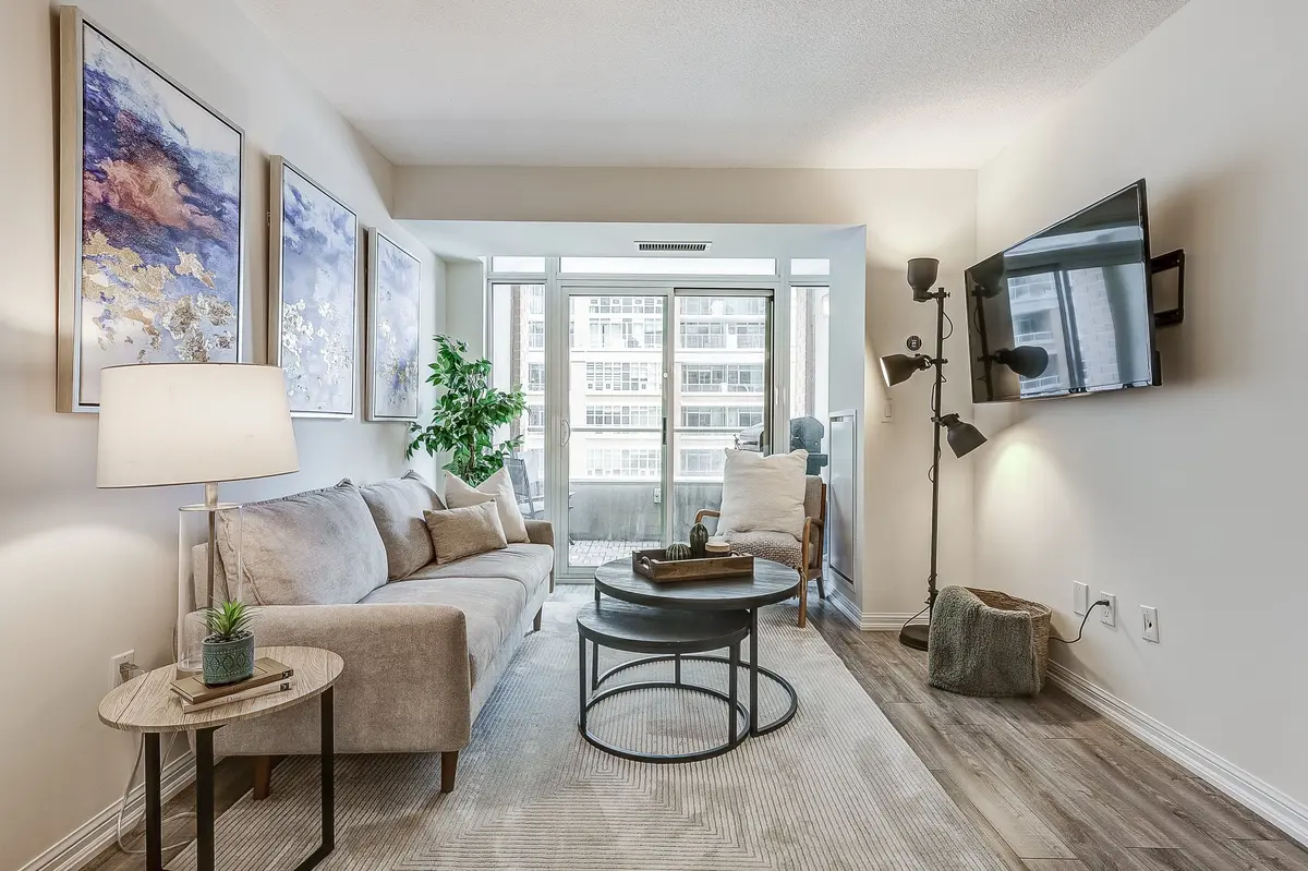 75 East Liberty ST #901, Toronto C01, ON M6K 0A2