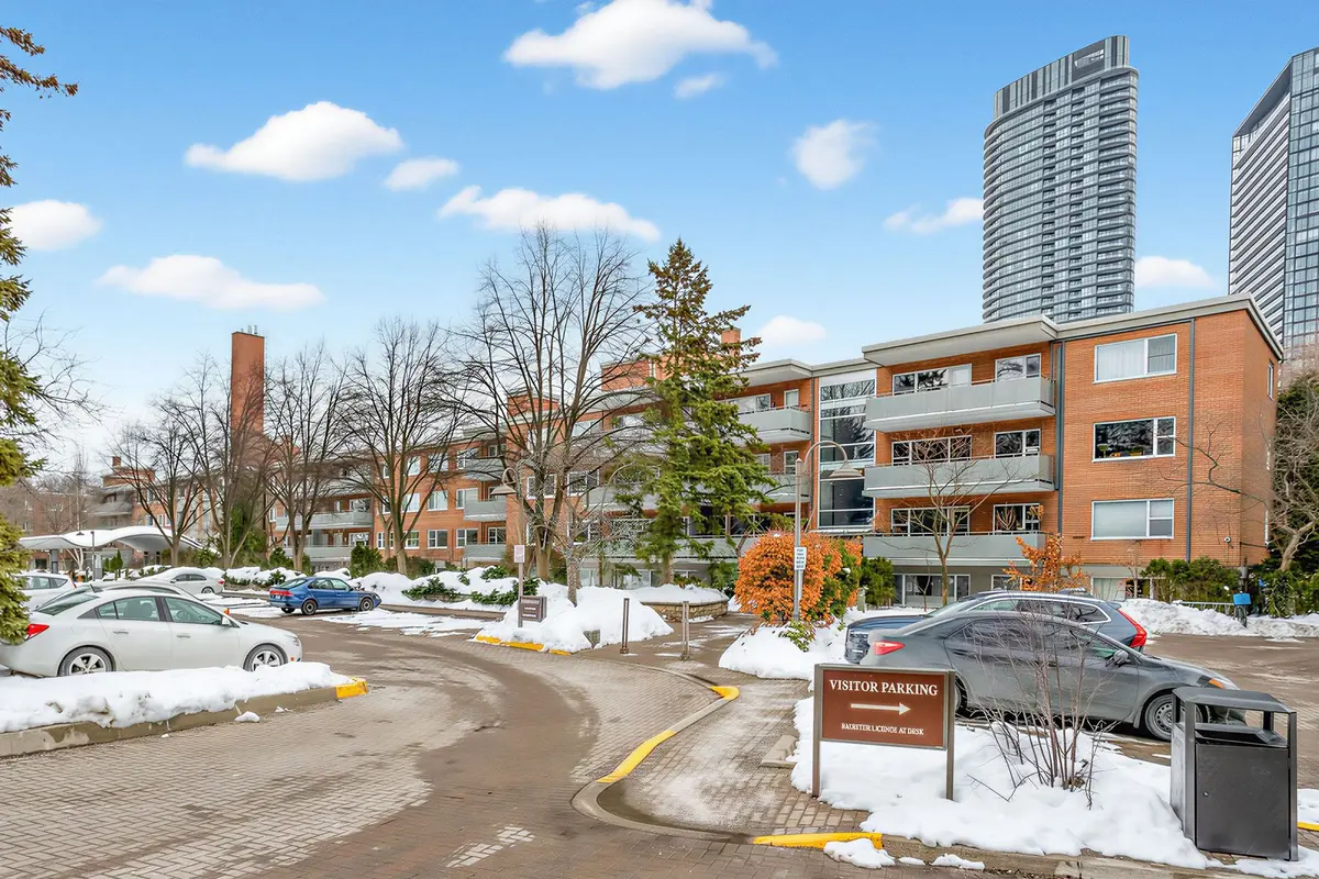 21 Dale AVE #544, Toronto C09, ON M4W 1K3