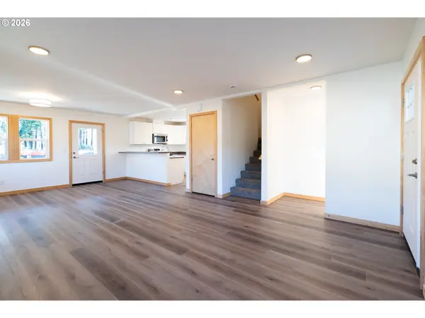 Blue River, OR 97413,Echo ST