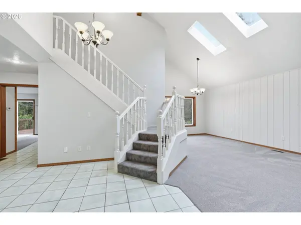 18370 S MATTHEW CT, Oregon City, OR 97045