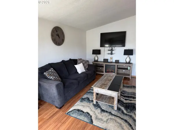 1570 KALLAKALLA CT, Florence, OR 97439