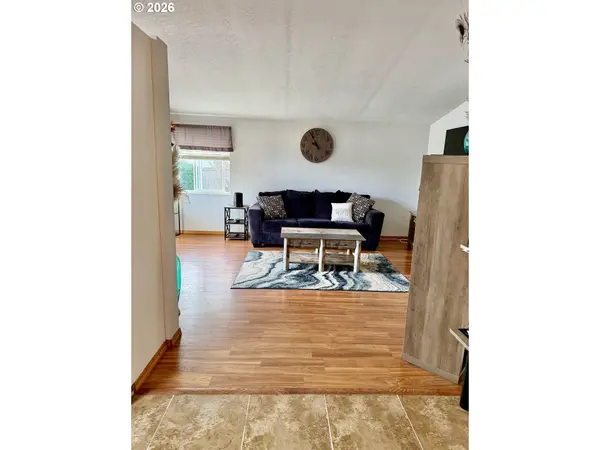 1570 KALLAKALLA CT, Florence, OR 97439