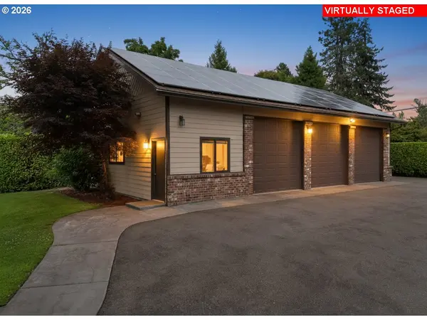 1884 WILD RIVER DR, Roseburg, OR 97470