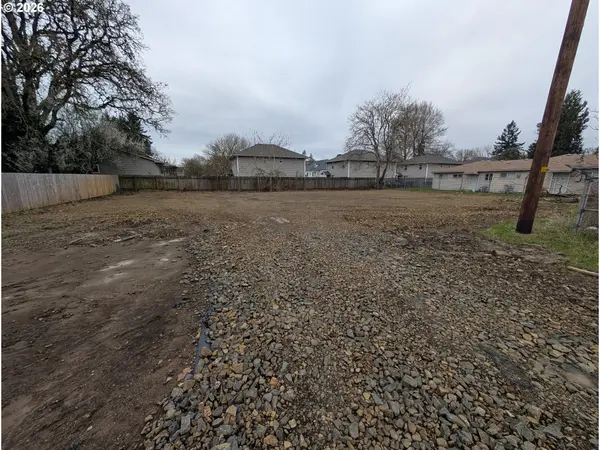 370 BURKHART ST, Albany, OR 97321