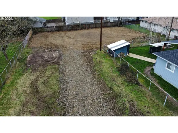 370 BURKHART ST, Albany, OR 97321