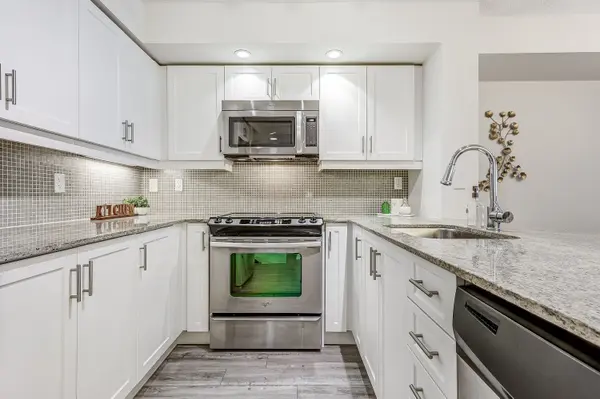 75 East Liberty ST #901, Toronto C01, ON M6K 0A2