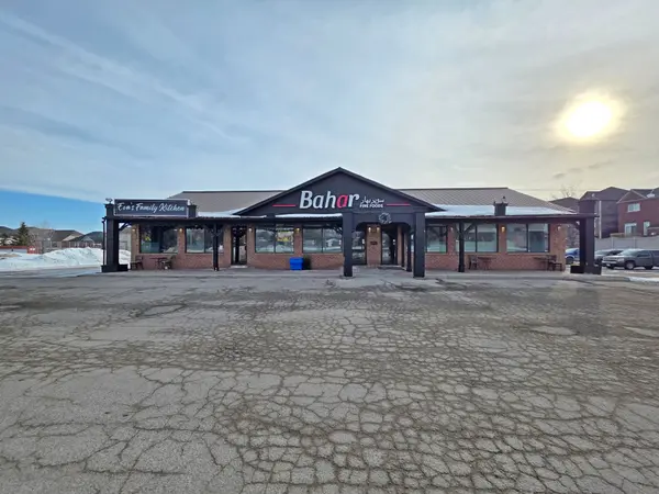 591 The Queensway South N/A, Georgina, ON L4P 2G3