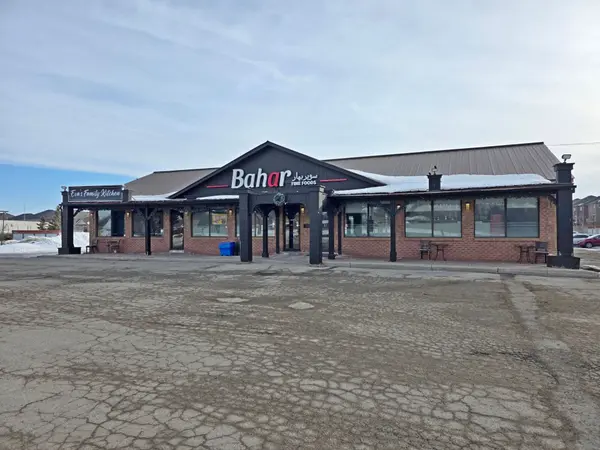 591 The Queensway South N/A, Georgina, ON L4P 2G3