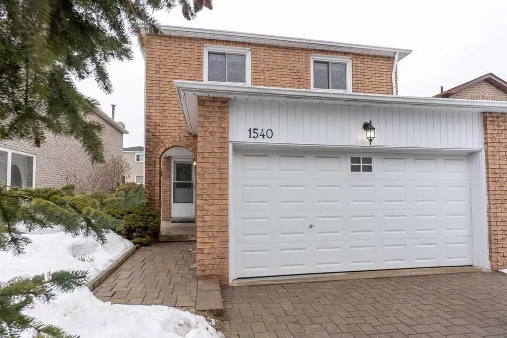 1540 Marshcourt DR, Pickering, ON L1V 6C6