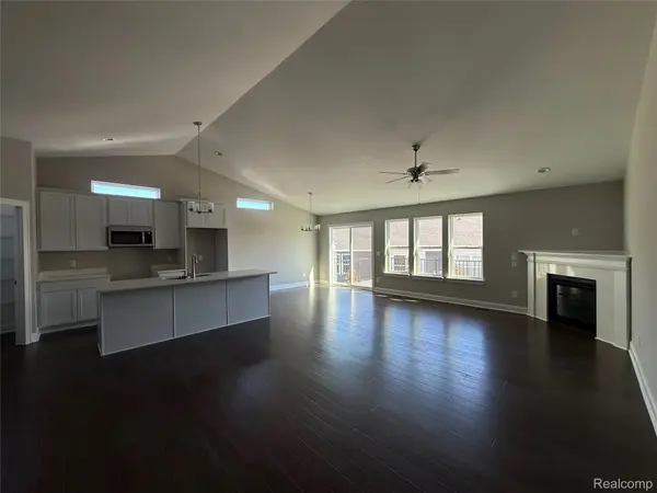 255 Canyon Creek CT #49, Marion Township, MI 48843