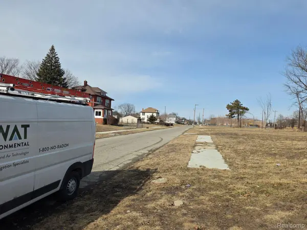 2174 Garland ST, Detroit, MI 48214