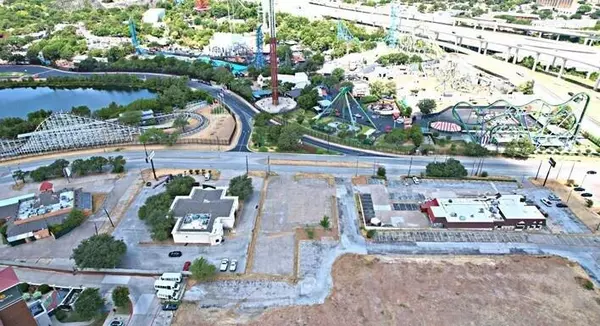 Arlington, TX 76011,912 Six Flags Drive