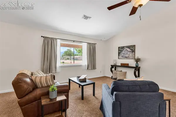 2401 Clayton AVE, Canon City, CO 81212