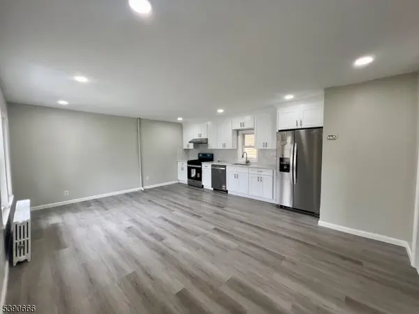 28 Harmony St, North Plainfield Boro, NJ 07060