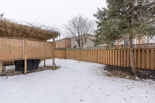 1540 Marshcourt DR, Pickering, ON L1V 6C6