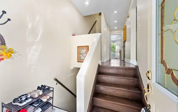 124 Baronwood CT #124, Brampton, ON L6V 3H7