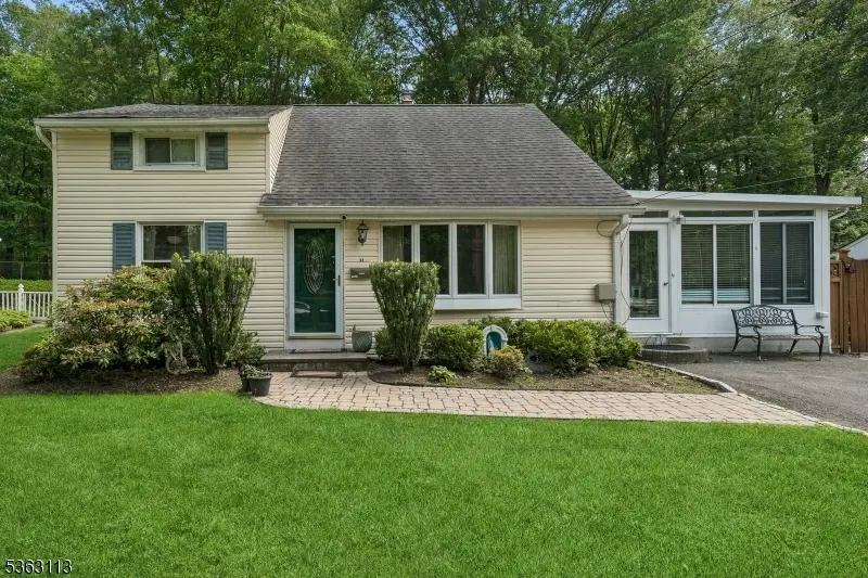 32 Charnwood Rd, New Providence Boro, NJ 07974