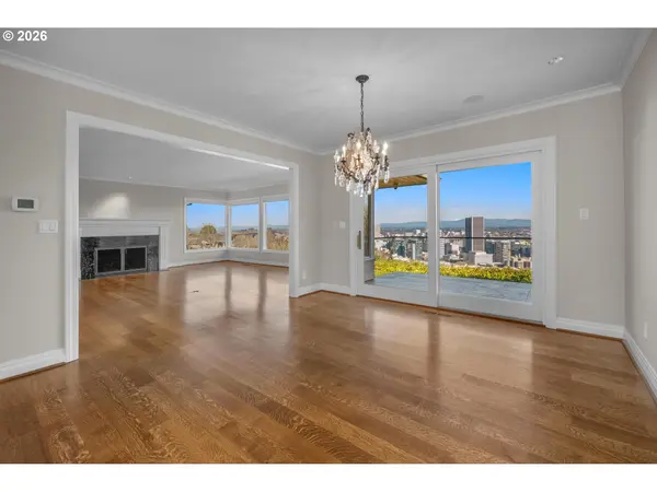 1205 SW MYRTLE DR, Portland, OR 97201