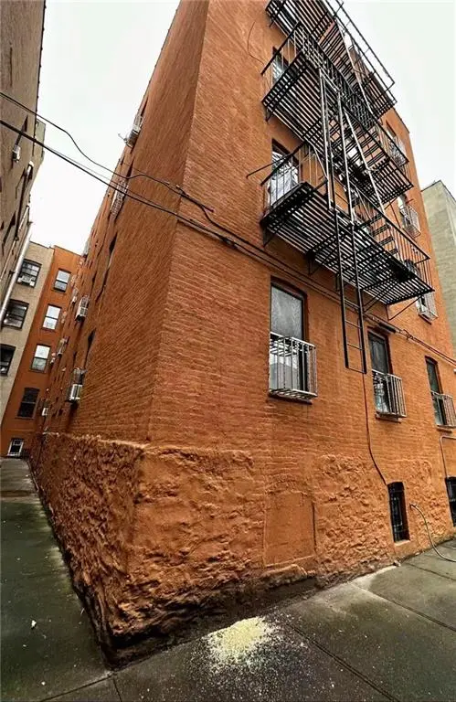 5313 6th AVE, Brooklyn, NY 11220