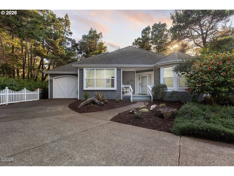 6315 SW ARBOR DR, South Beach, OR 97366