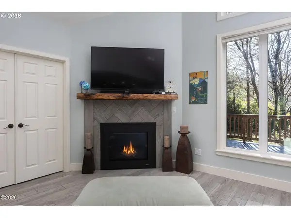 6315 SW ARBOR DR, South Beach, OR 97366