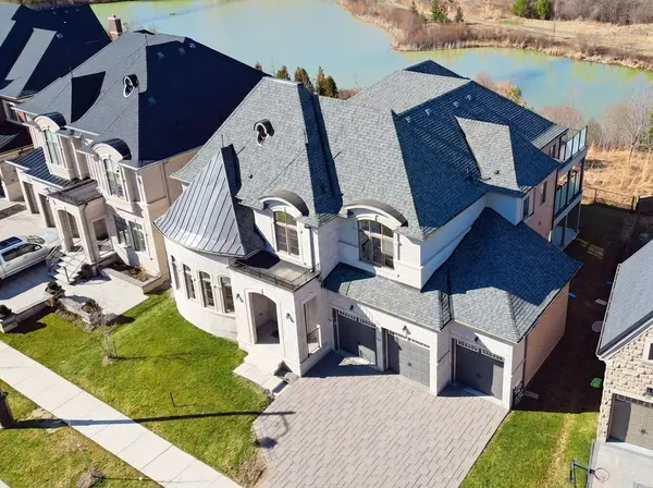 52 Rolling Green CT, Vaughan, ON L4H 4K7