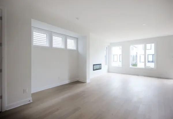 503 Roundhouse CRES, Stittsville - Munster - Richmond, ON K2S 3G8