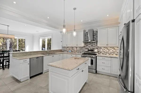 Toronto C14, ON M2N 5C8,185 Wilfred AVE