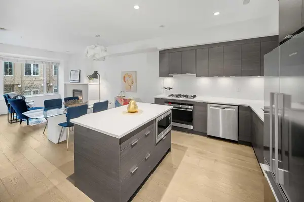 1818 14A ST SW #302, Calgary, AB T2T 3W6