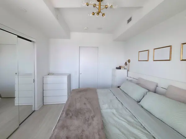 3883 Quartz RD #5609, Mississauga, ON L5B 0M4