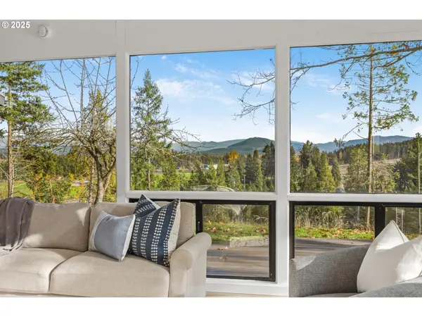 37308 HIGHWAY 58, Pleasant Hill, OR 97455