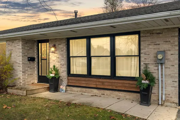 156 JOHN ST N, Minto, ON N0G 1Z0