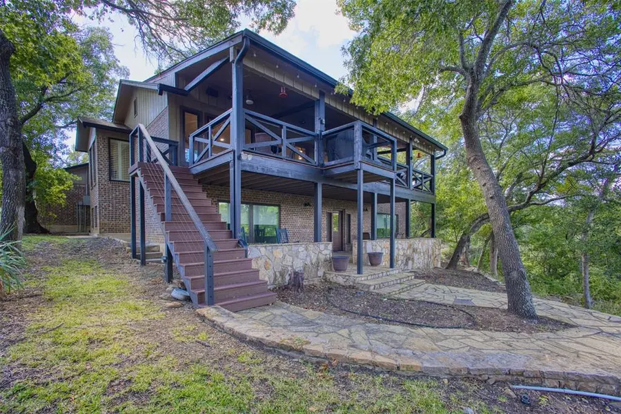 8550 Lakewood Drive, Brownwood, TX 76801