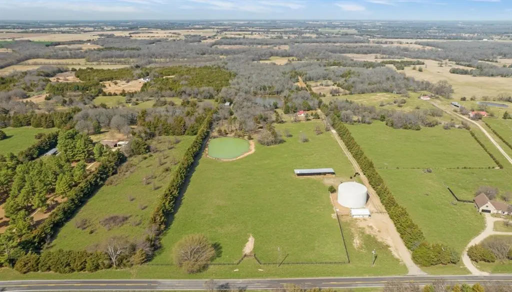 1602 Farm Road 1510, Brookston, TX 75421